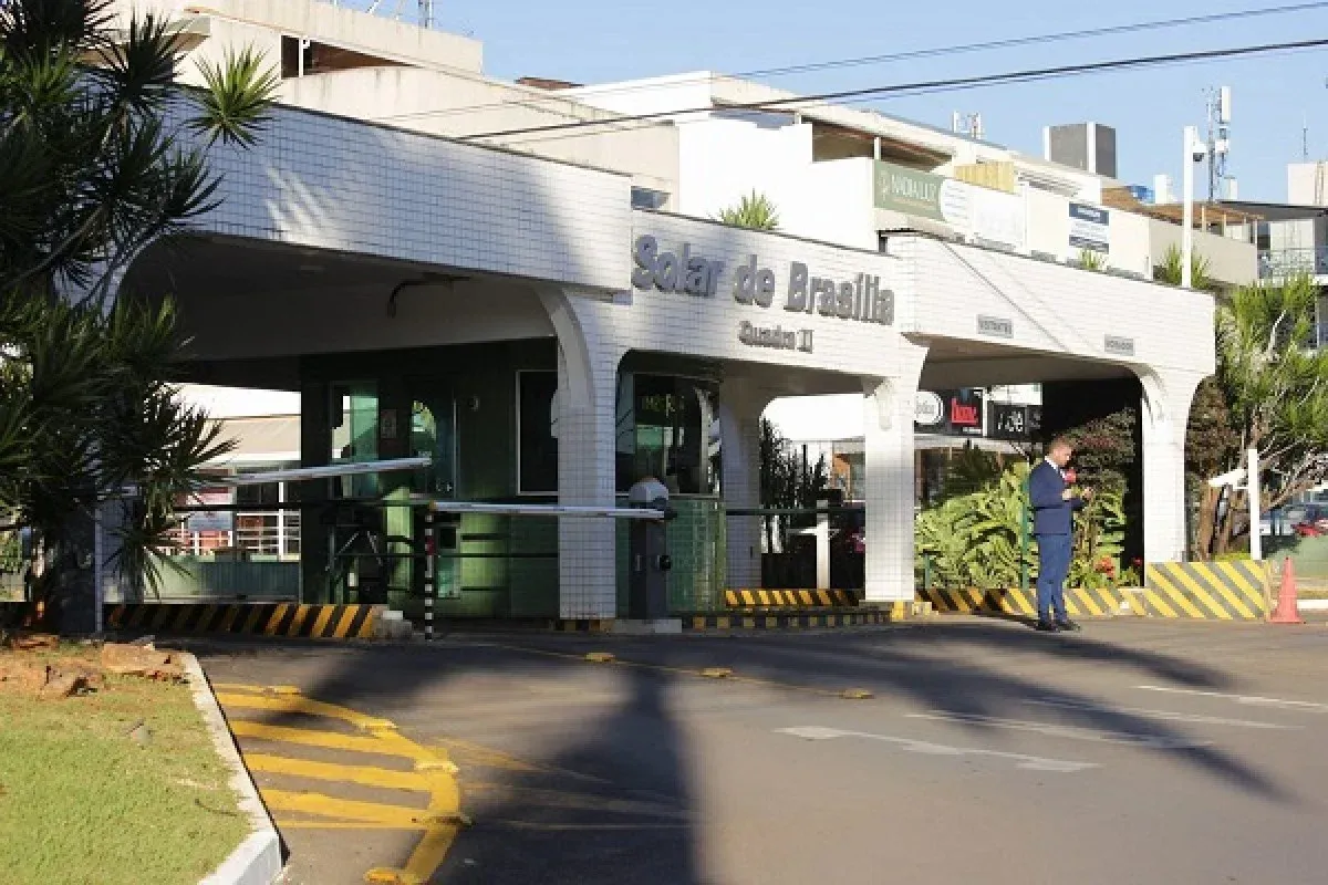 casa-de-Bolsonaro-2.webp