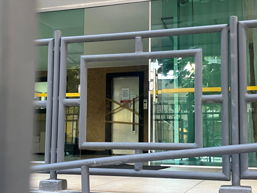 Elevador despenca em prédio no bairro de Nazaré, em Belém, e deixa cinco feridos