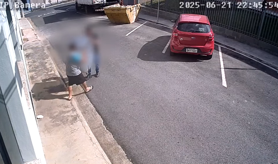 Mulher esvazia apartamento de colega em Pouso Alegre e foge com móveis e objetos pessoais