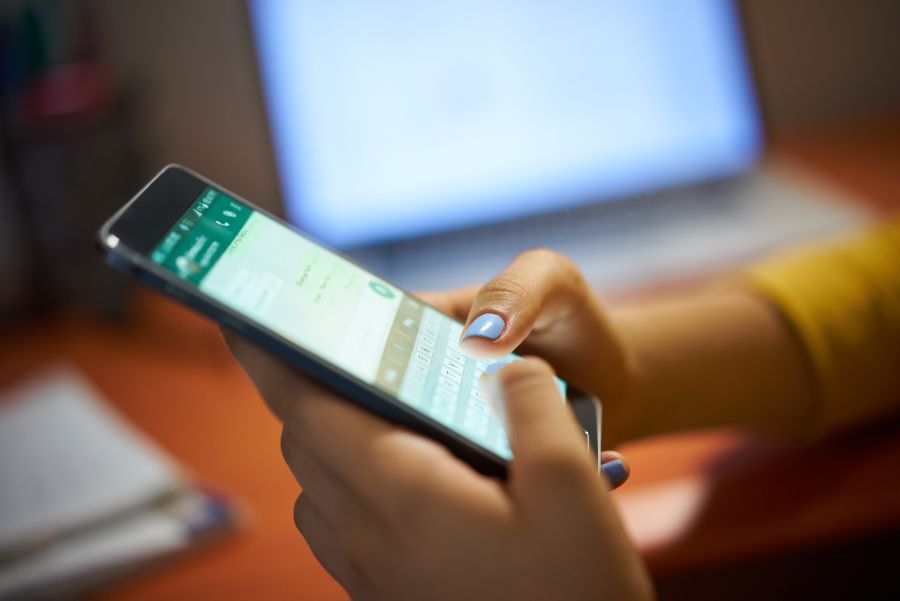 Brigas em grupos de WhatsApp geram processos judiciais em condomínios