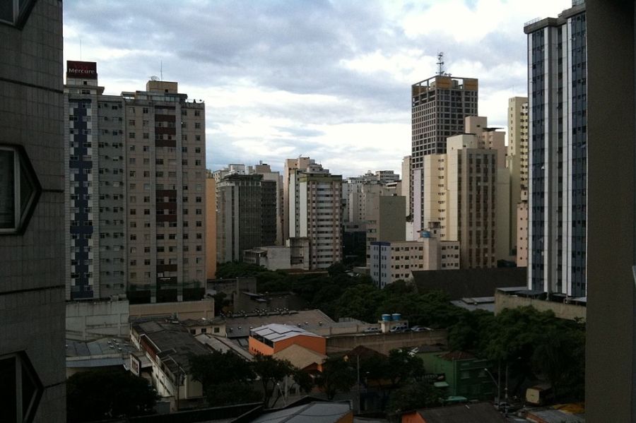 TJMG mantém multa por uso comercial de unidade condominial em Belo Horizonte