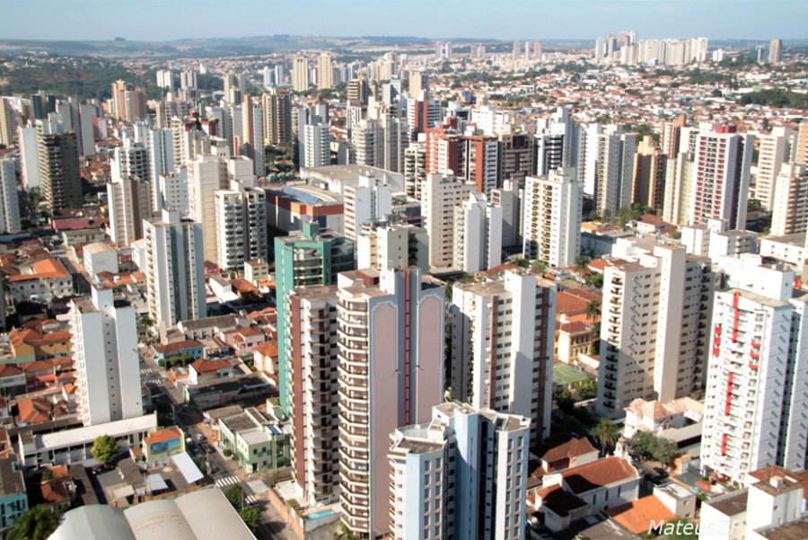 Roubo em condomínio expõe falhas de segurança e levanta debate sobre responsabilidade legal