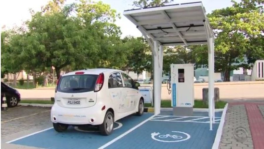 Alagoas regulamenta recarga de veículos elétricos em condomínios e incentiva mobilidade sustentável