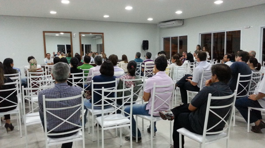 Moradora chama síndico de “safado” em assembleia e é condenada a indenizá-lo por danos morais