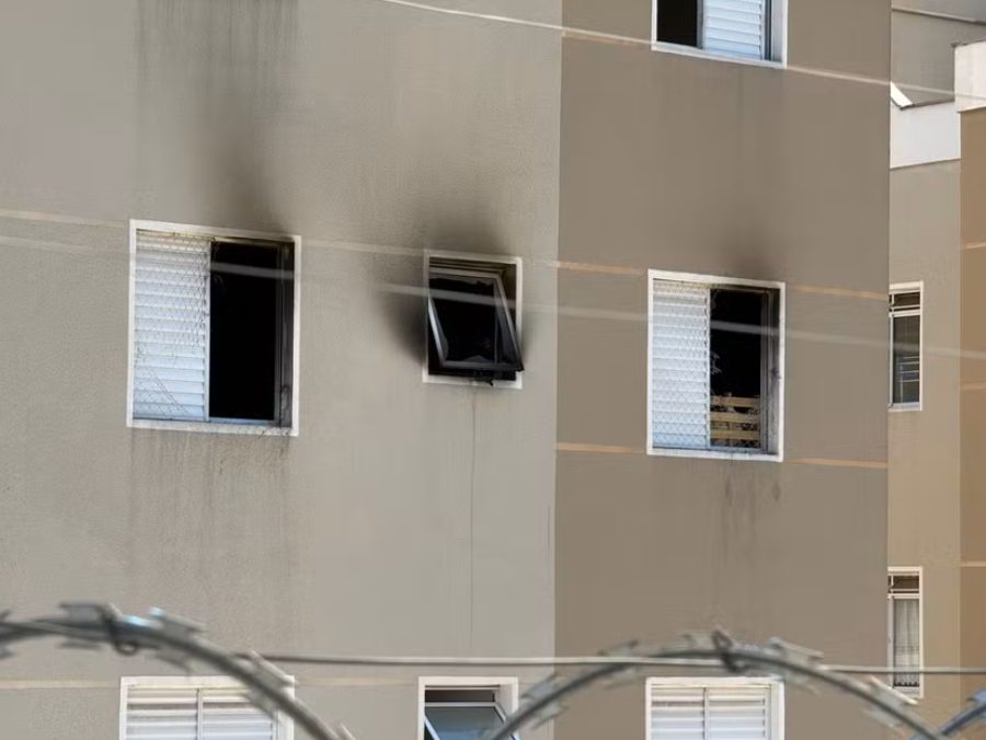 Incêndio em apartamento deixa sete moradores feridos e mobiliza equipes de emergência em Sorocaba (SP)