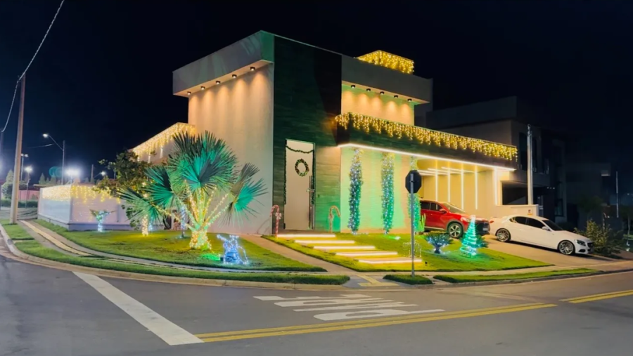 Moradores promovem concurso de decoração de Natal em condomínio de luxo em Senador Canedo