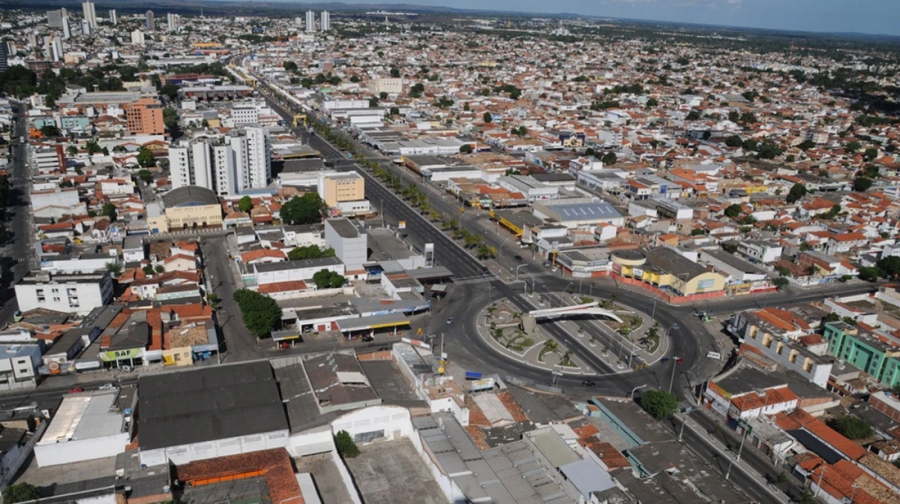 Cidade baiana pode proibir estacionamento de caminhões próximos a condomínios