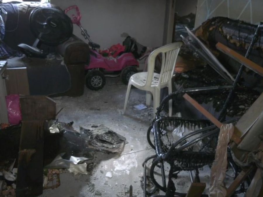 Explosão por vazamento de gás deixa casal ferido e destrói apartamento em Recife