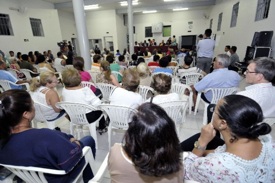 Comissão eleita de condomínio contesta acusações e apresenta documentos após destituição de síndica