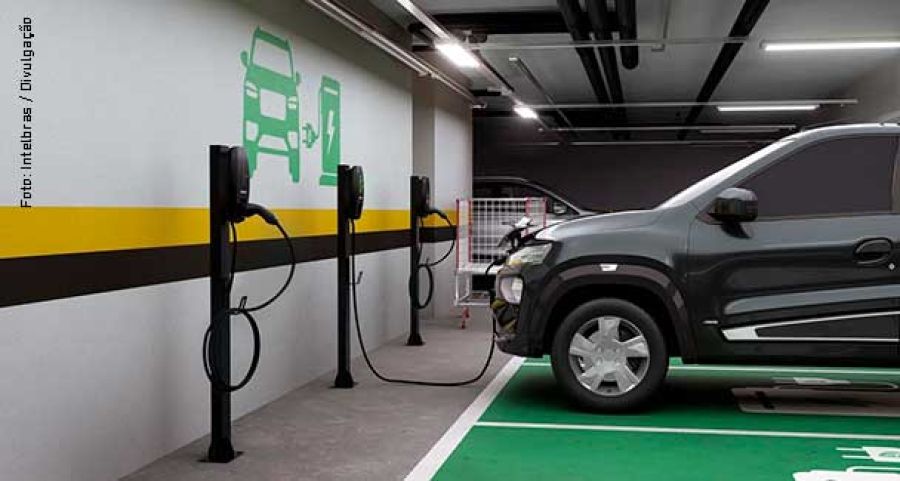 Cresce instalação de carregadores para carros elétricos em condomínios e mobiliza síndicos e moradores