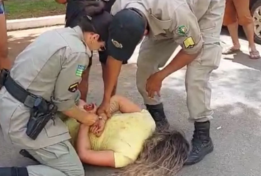 Turista é presa em condomínio de Caldas Novas após agressões e danos ao imóvel
