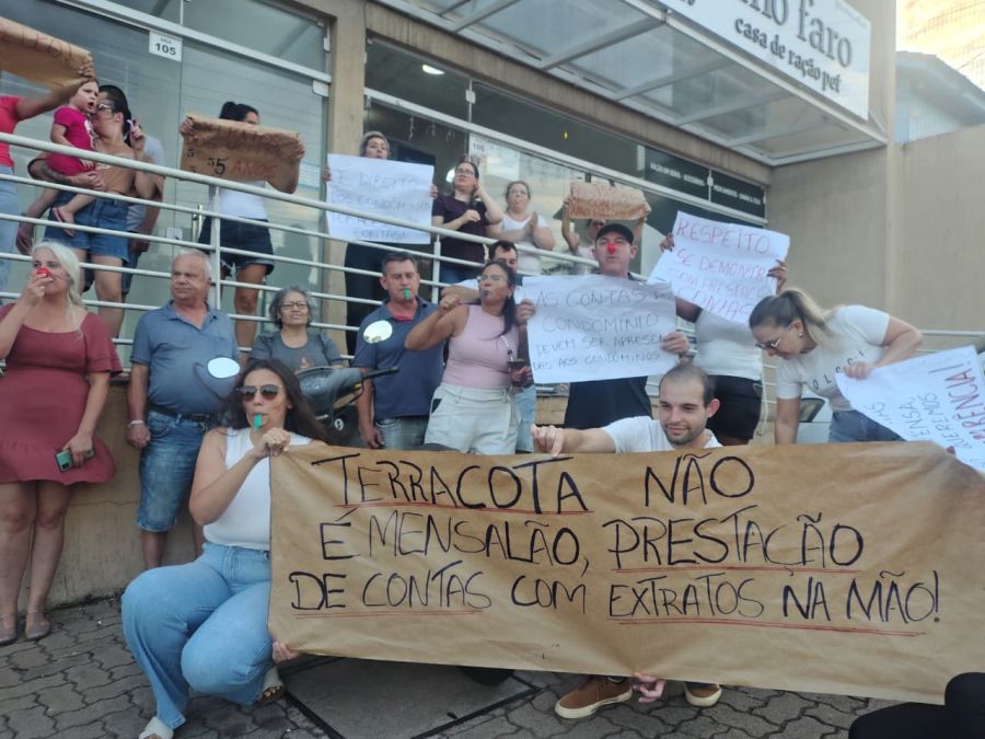 Moradores cobram síndico por prestação de contas e exigem transparência sobre fundo de reserva