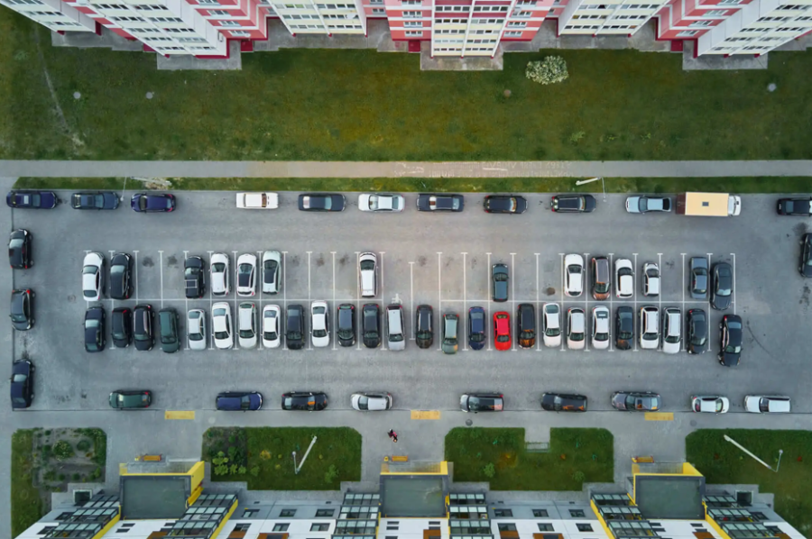 Vaga de garagem em condomínio, quando registrada apenas como direito de uso, não pode ser declarada como propriedade