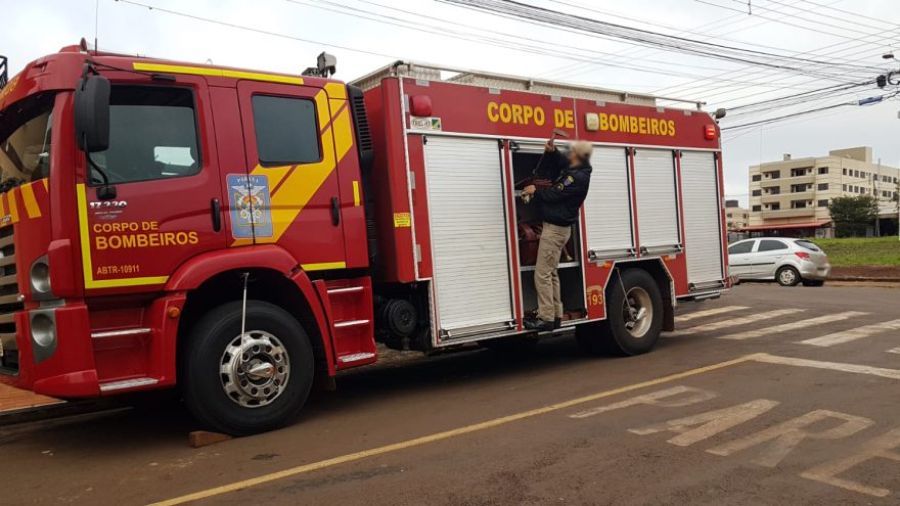 Bombeiros são acionados para verificar suposto vazamento de gás em edifício