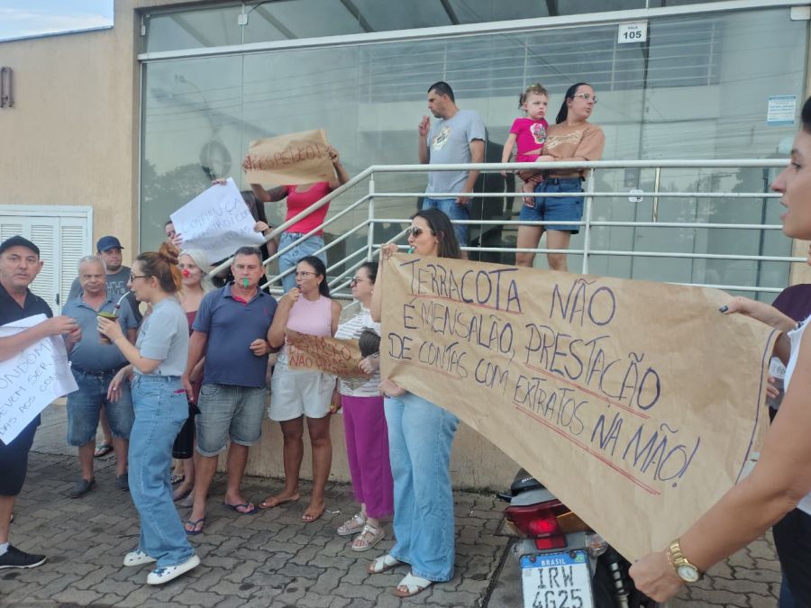 Justiça determina afastamento de síndico por suspeita de irregularidades financeiras em condomínio
