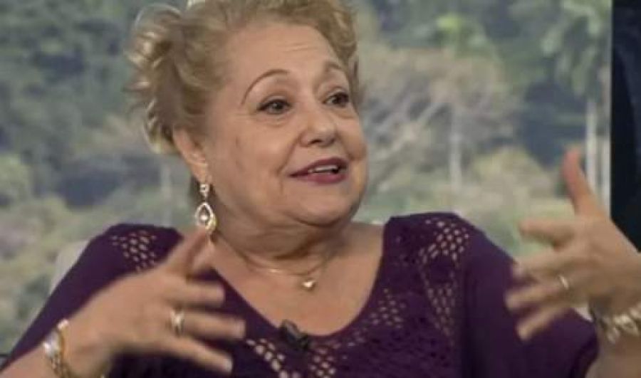 Atriz revela que não conseguia pagar condomínio após crise financeira e recebe reconhecimento raro da Globo