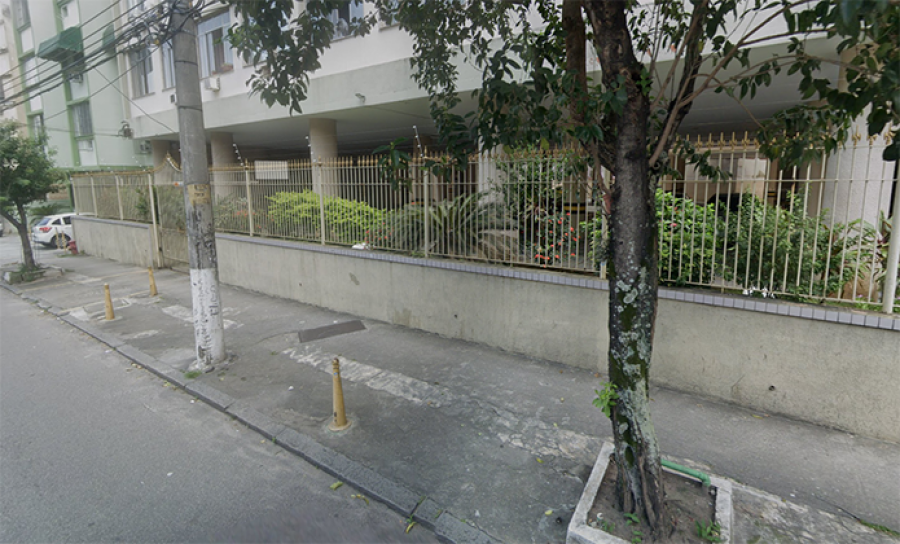 Condomínio é condenado a indenizar ciclista por acidente em calçada no Rio de Janeiro