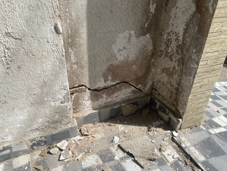 Prédio de cinco andares é interditado por risco de desabamento e acende alerta em Vila Velha