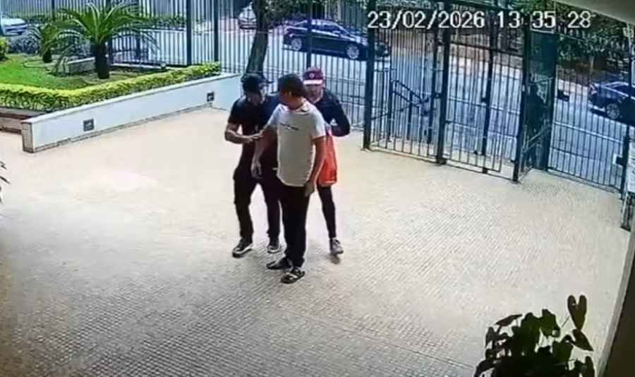 Criminosos disfarçados de policiais invadem condomínio de luxo nos jardins e fazem vítimas em SP