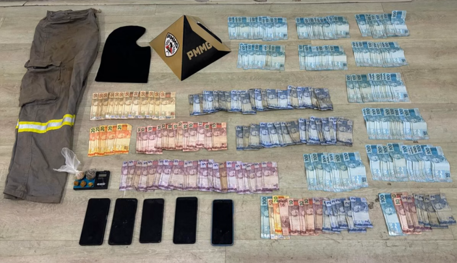 Grupo armado invade apartamento e rouba mais de R$ 1,2 milhão em joias em MG