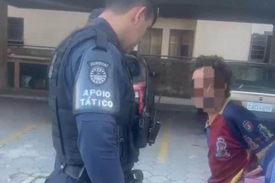 Bandido é preso após tentar fuga por estacionamento de condomínio em Jundiaí