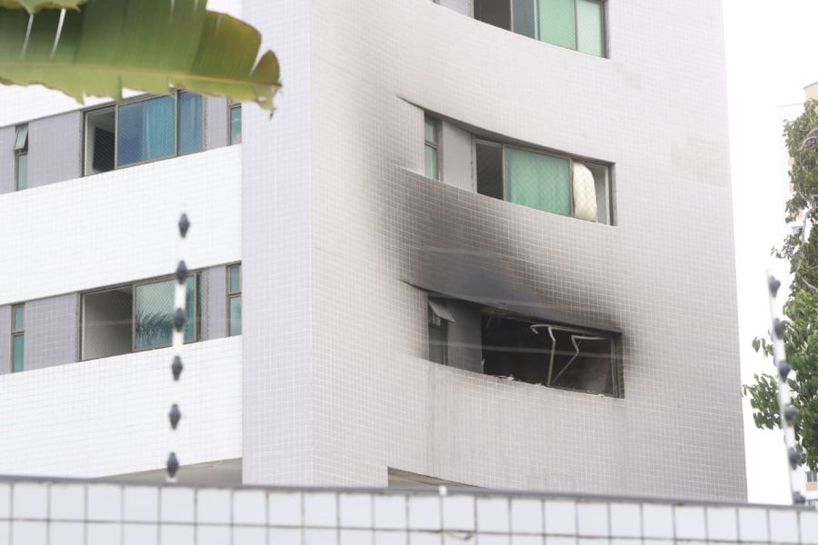 Incêndio atinge apartamento na Caxangá no Recife e mobiliza bombeiros