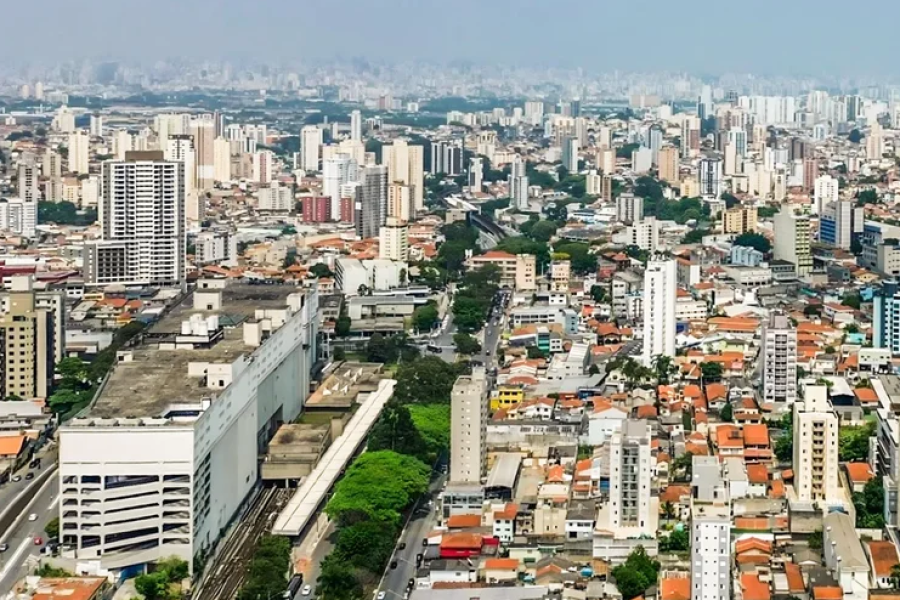 Corte da Selic impacta financiamento imobiliário, mas redução de juros ainda é gradual