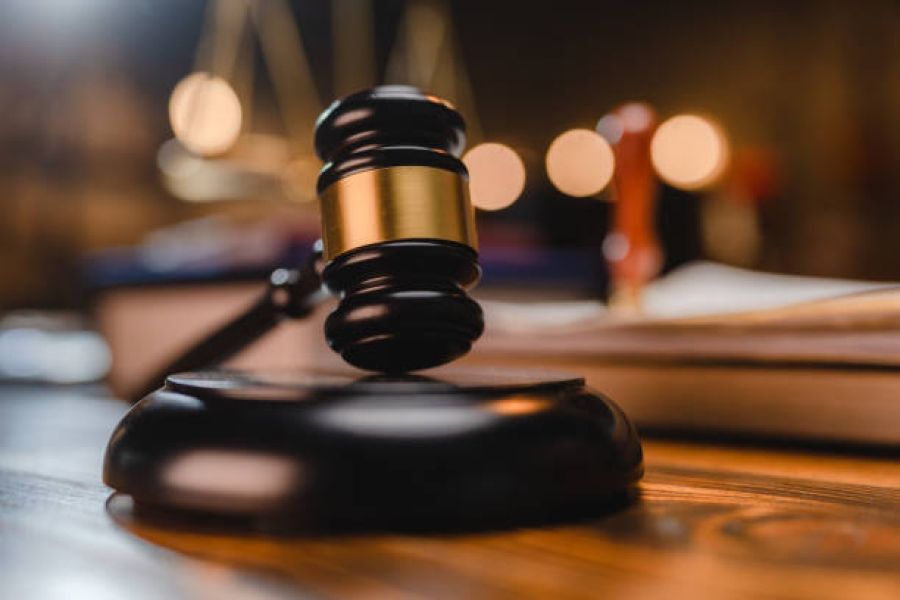 Justiça extingue ação por perda de prazo contra assembleia condominial