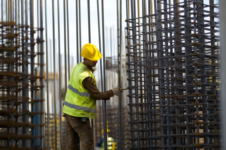 Inflação da construção civil acelera em abril e pressiona custos de obras e condomínios