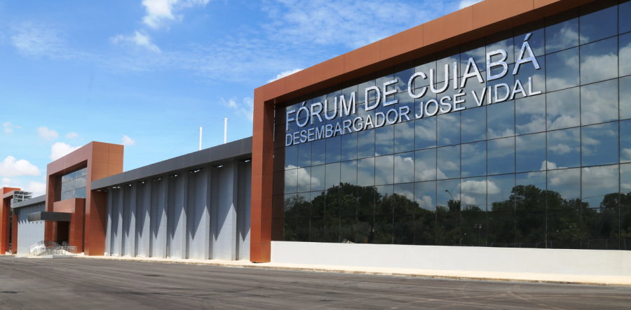 Juiz determina que ex-síndica preste contas de gastos e saques bancários em condomínio no MT