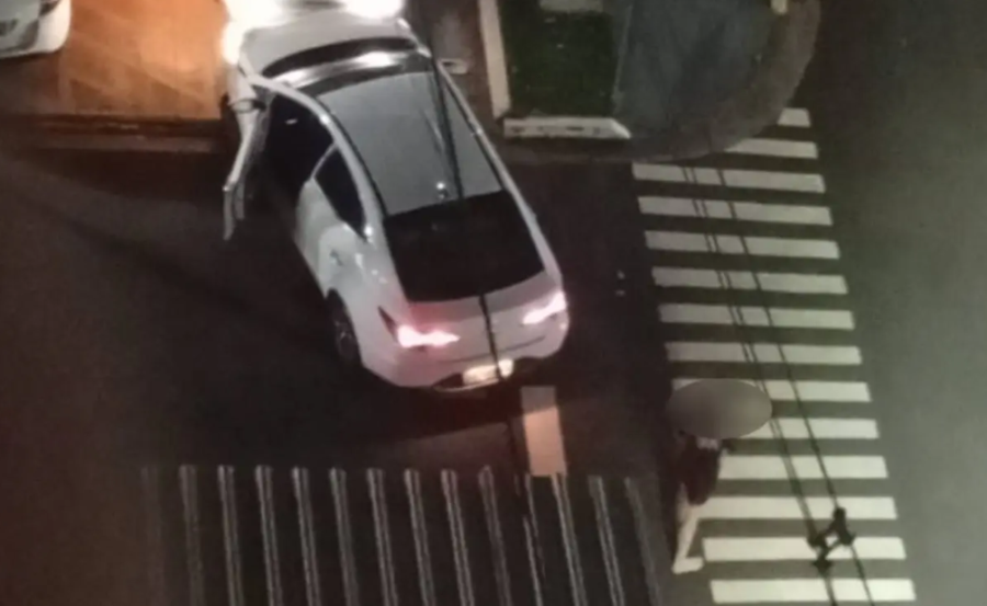 Motorista arromba portão de condomínio da ex após não aceitar fim do relacionamento