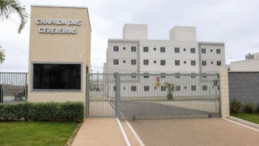 Construtora é condenada após entregar apartamento sem piso prometido em Cuiabá