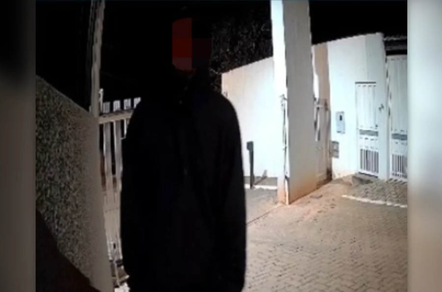 Falso entregador invade condomínio, furta câmera de segurança e retorna para devolver equipamento