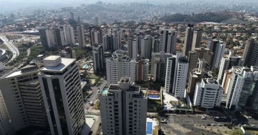 Condomínios reforçam ações de proteção às mulheres e orientam como agir diante de casos de violência
