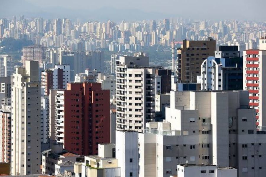 Dr. Inaldo Dantas esclarece dúvidas sobre vazamentos, barulho e biometria facial em condomínios
