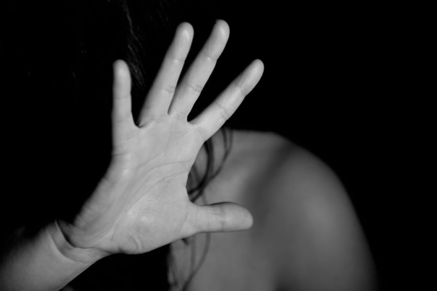 Lei reforça dever de condomínios denunciarem casos de violência doméstica no Distrito Federal