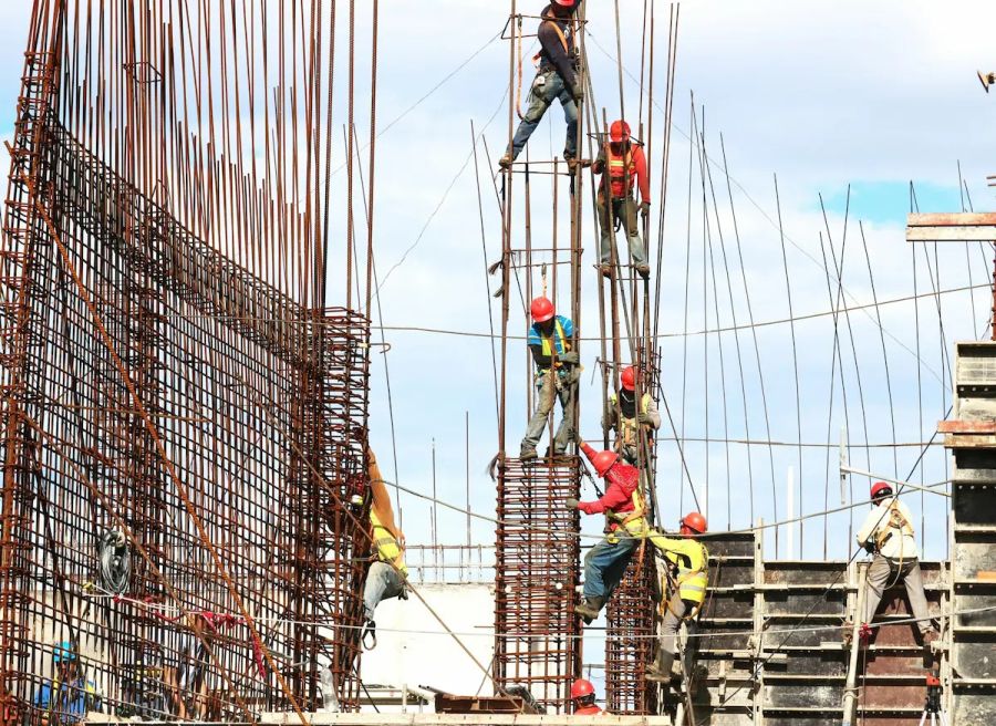 Construção desacelera contratações, mas mantém força na geração de empregos na Paraíba