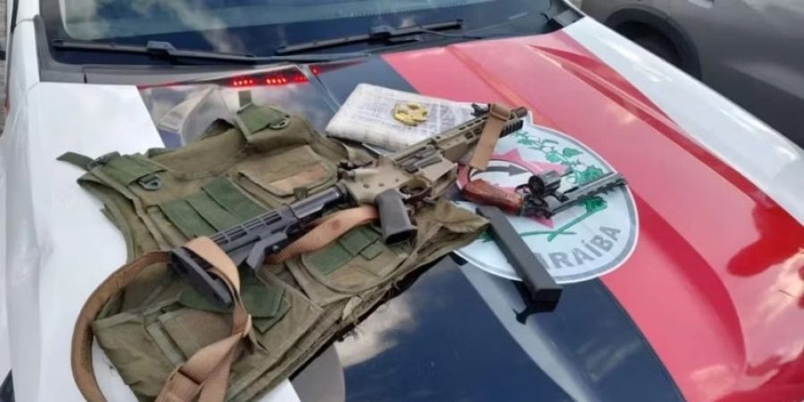 Ataque a condomínio termina com suspeito morto e submetralhadora apreendida em João Pessoa