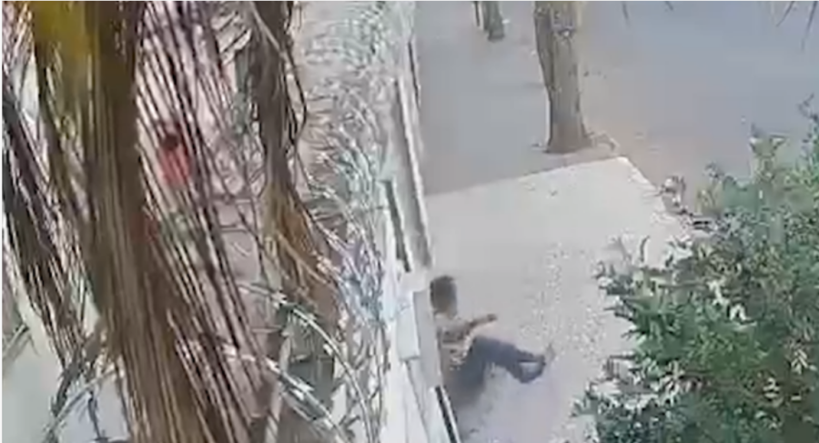 Homem escala muro e furta bicicleta de condomínio em Uberlândia