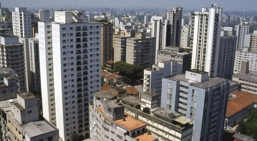 Condomínio sobe acima da inflação e pode representar até 40% do valor do aluguel