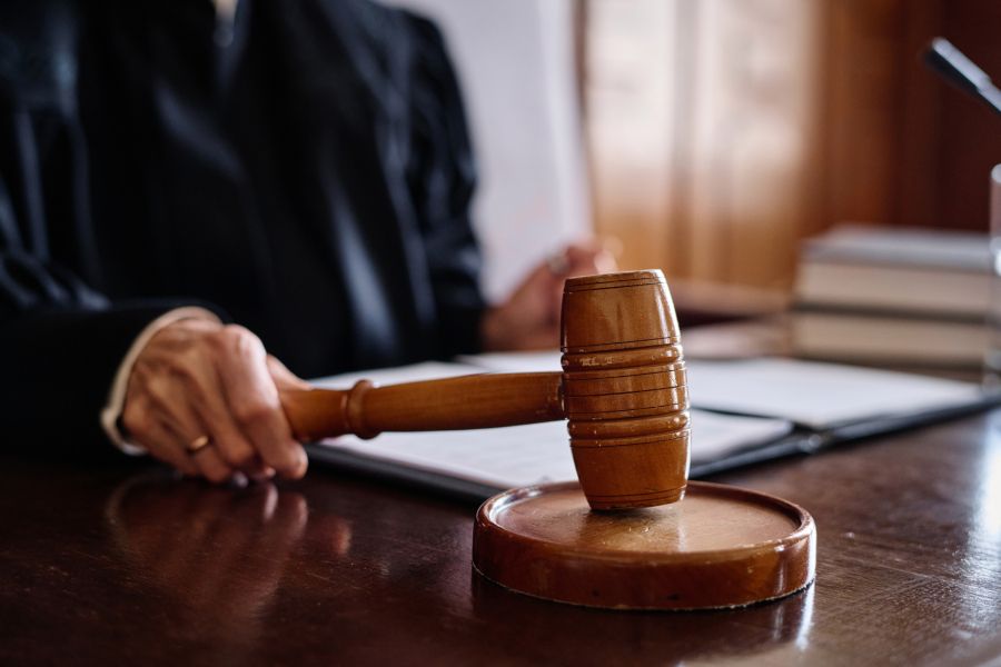 Condomínio é condenado por exigir antecedentes criminais de prestadores de serviço