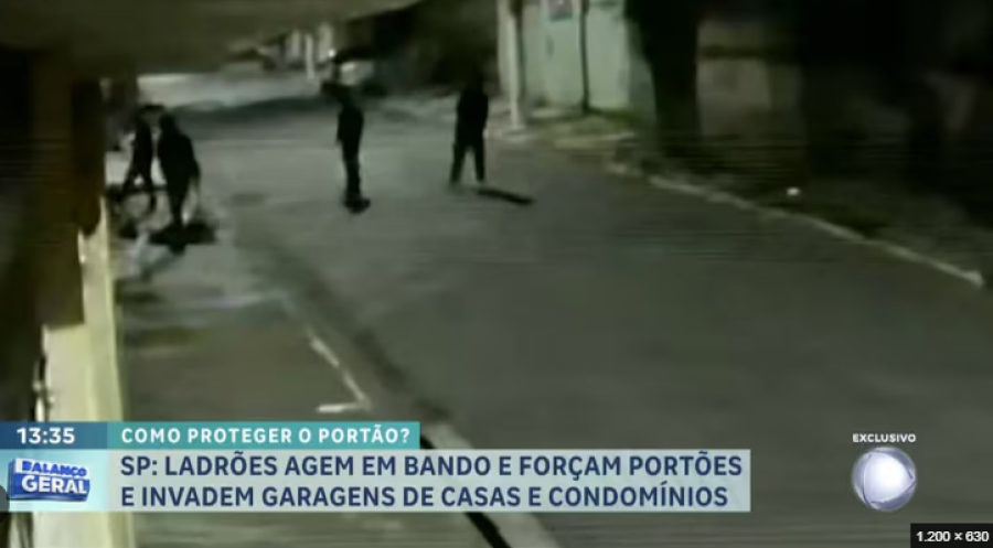 Ladrões forçam portões e invadem garagens de casas e condomínios em São Paulo