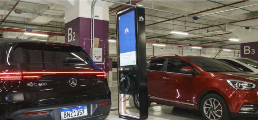 Condomínios terão novas regras para carregamento de carros elétricos nas garagens
