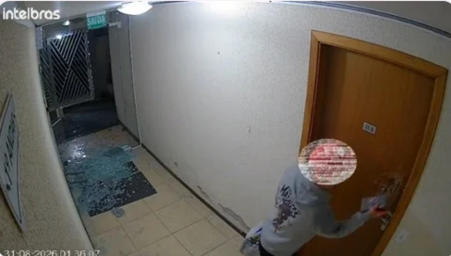 Homem é preso após invadir apartamento e ameaçar mulheres dentro de condomínio em Timbó
