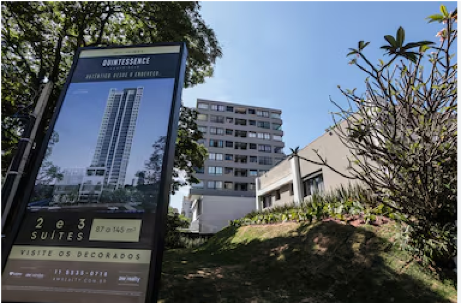 Moradores do Brooklin protestam contra construção de prédio de 32 andares em área antes limitada a edifícios baixos