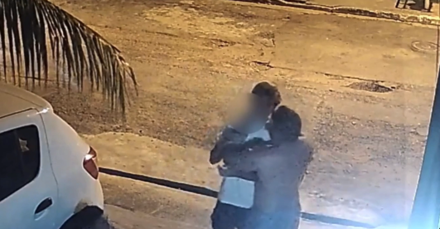 Violência em condomínio: Homem agride adolescente para encontrar responsável por arranhão no carro