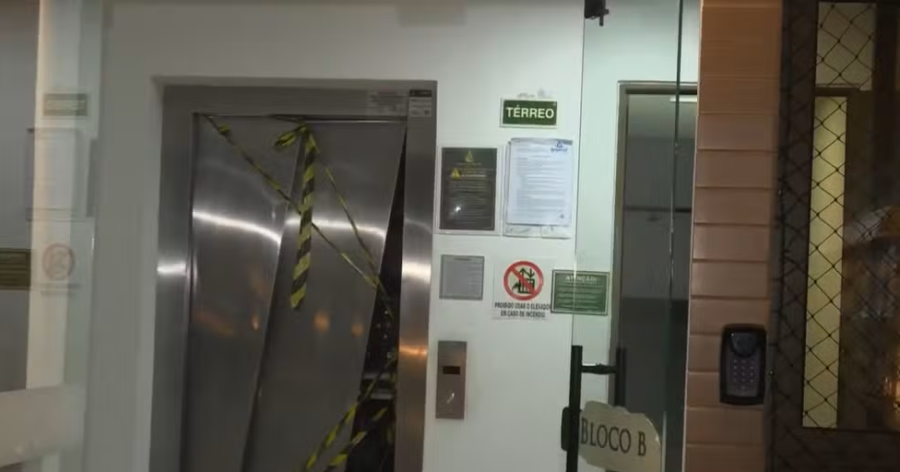 Polícia faz perícia em condomínio onde elevador despencou e deixou mãe e dois filhos feridos