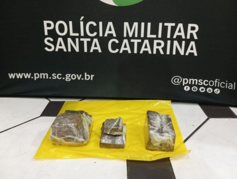 Síndica encontra droga em condomínio e aciona autoridades