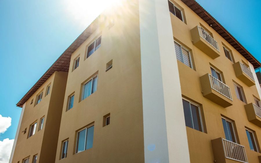 Justiça manda construtora devolver valores de imóvel não entregue e pagar R$ 10 mil por danos morais