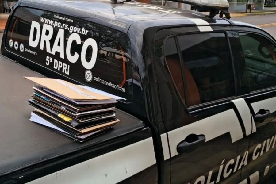Quatro jovens são presos com drogas em apartamento na região central de Santa Maria